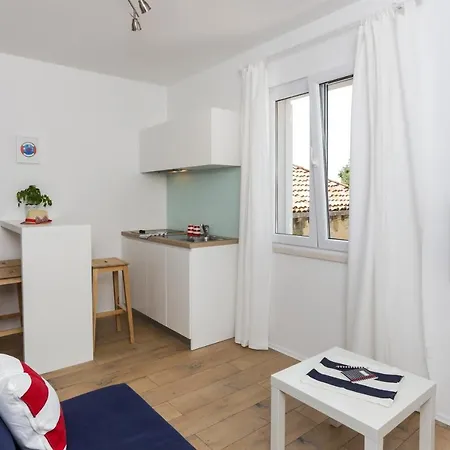 Apartment Karmen *