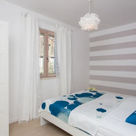 카르멘 두브로브니크