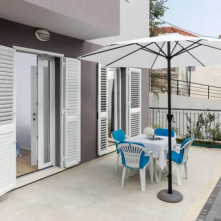Appartement Karmen *